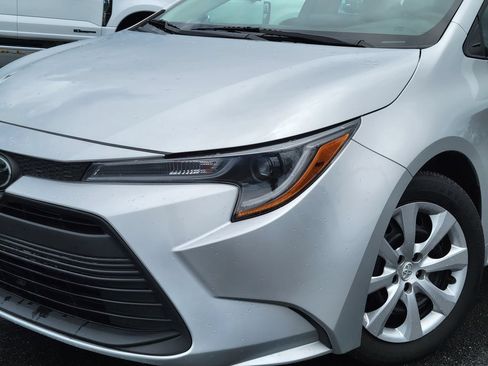 Used 2024 Toyota Corolla LE FWD image 10