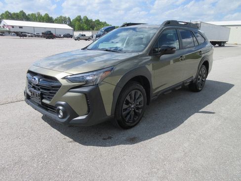 Used 2025 Subaru Outback Onyx Edition XT AWD/4WD image 1