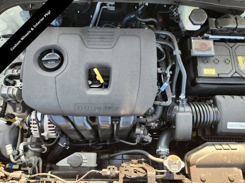 New 2025 Kia Soul LX w/ LX Technology Package FWD image 20