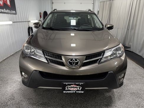 Used 2015 Toyota RAV4 XLE image 2