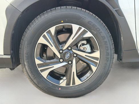 Certified 2024 Subaru Crosstrek 2.0i Premium w/ Crosstrek Mirror Package AWD/4WD image 38