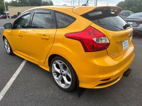 Used 2013 Ford Focus ST FWD image 5