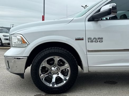 Used 2014 RAM 1500 Laramie w/ Convenience Group AWD/4WD image 5