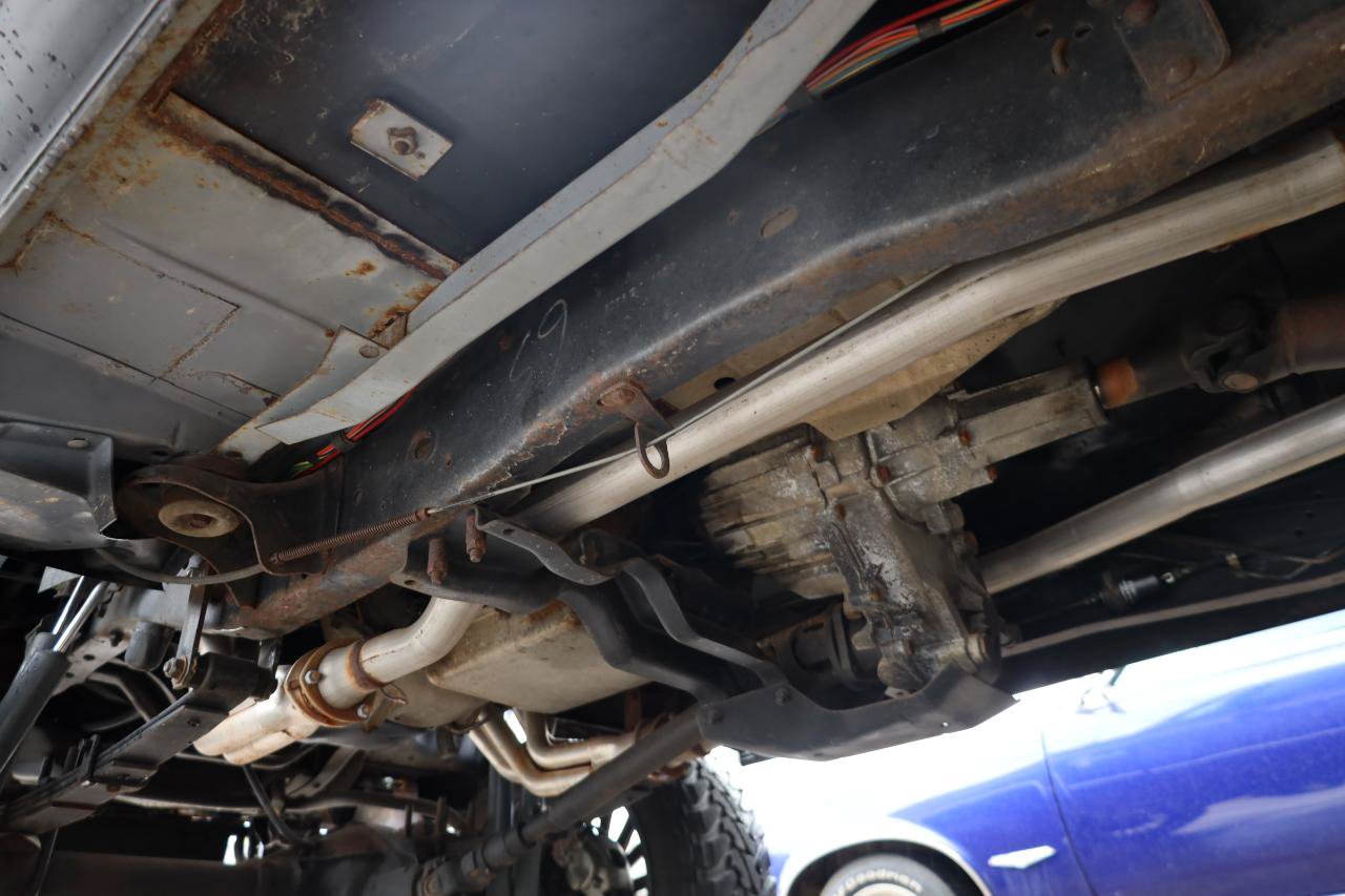 Used 1990 Chevrolet Blazer 4WD image 36