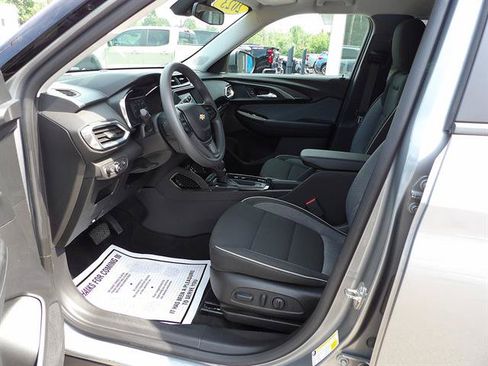 Certified 2023 Chevrolet TrailBlazer LT FWD image 12