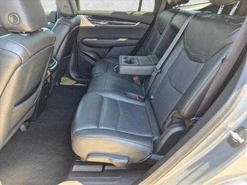 Used 2023 Cadillac XT6 Premium Luxury AWD/4WD image 19