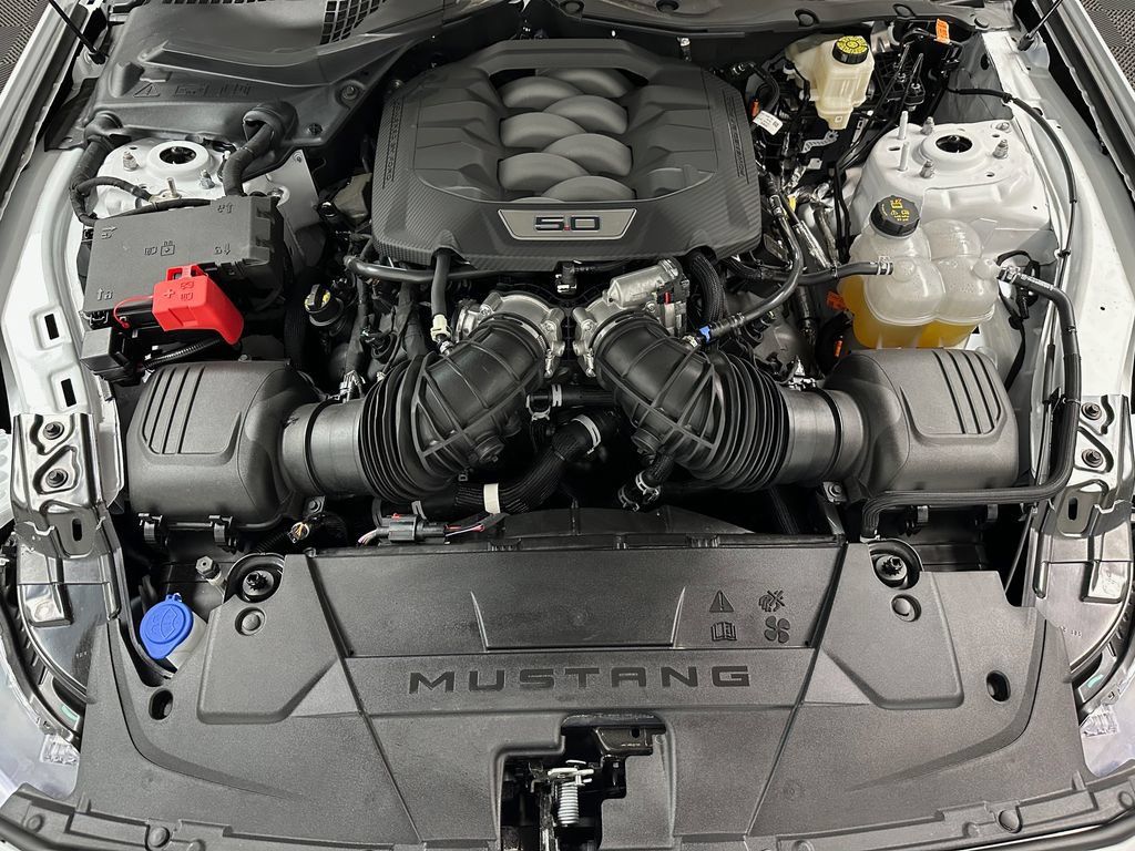 Used 2025 Ford Mustang GT RWD image 35