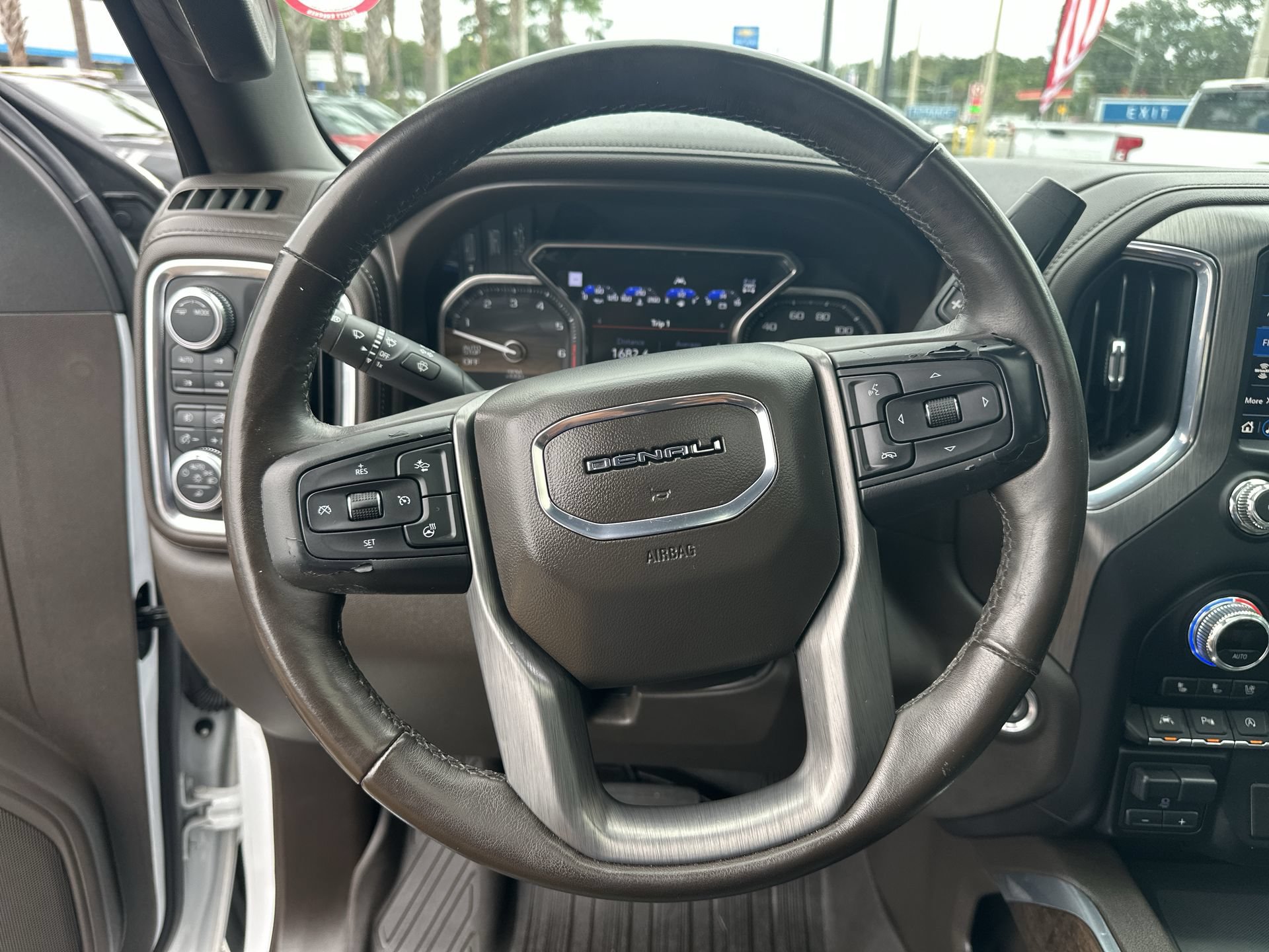 Used 2020 GMC Sierra 1500 Denali w/ Denali Ultimate Package AWD/4WD image 22