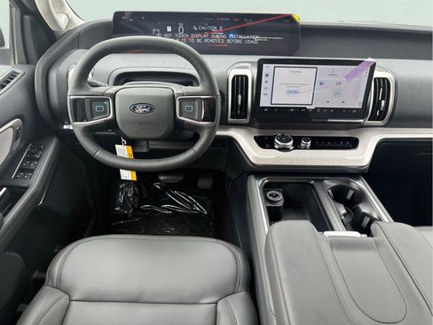 New 2026 Ford Expedition Active RWD image 12