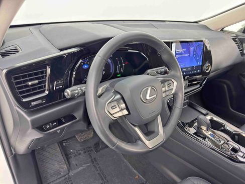 Used 2025 Lexus NX 350h AWD image 13