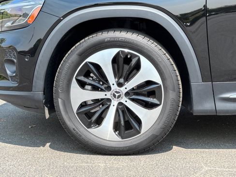 Certified 2024 Mercedes-Benz GLB 250 4MATIC image 25