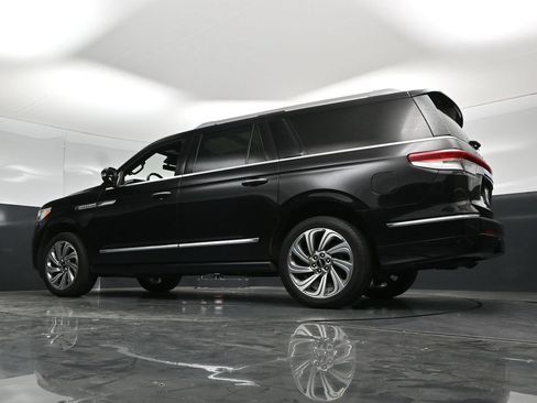 Used 2022 Lincoln Navigator L Reserve AWD/4WD image 66