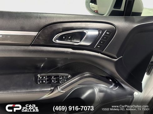Used 2016 Porsche Cayenne GTS w/ Premium Package Plus AWD/4WD image 11