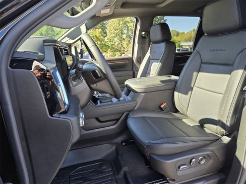 New 2026 GMC Sierra 2500 Denali w/ Technology Package image 13