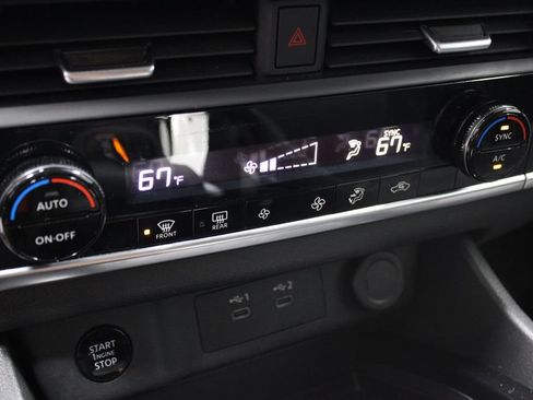Certified 2024 Nissan Rogue SV AWD/4WD image 30