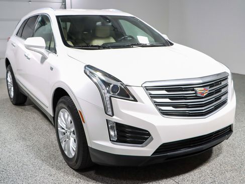 Used 2018 Cadillac XT5 FWD w/ LPO, Wheel Lock Package image 5