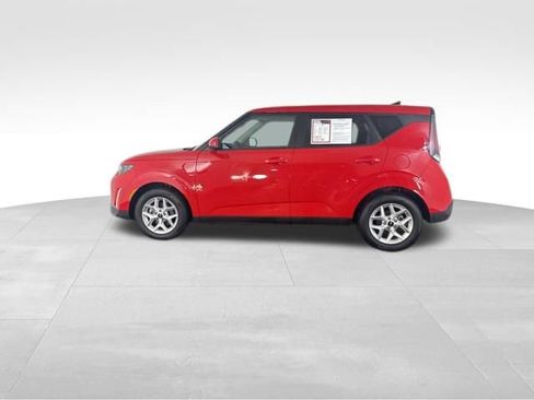 Certified 2025 Kia Soul LX w/ LX Technology Package image 6