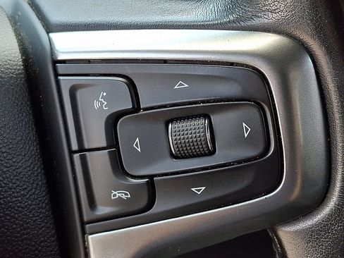 Used 2021 Chevrolet Silverado 1500 LT AWD/4WD image 21