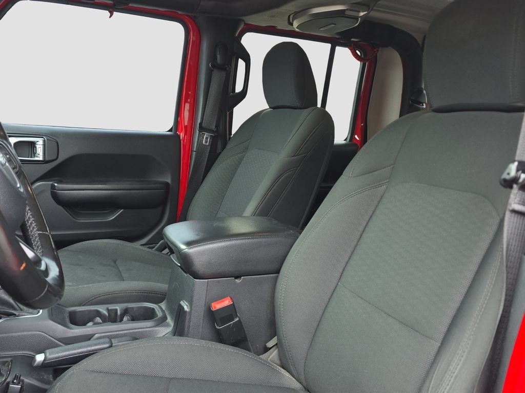 Used 2021 Jeep Gladiator Sport AWD/4WD image 7