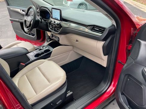 Used 2021 Ford Escape Titanium w/ Class II Trailer Tow Package image 21