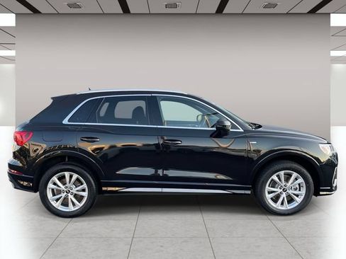 Used 2025 Audi Q3 2.0T Premium AWD/4WD image 2