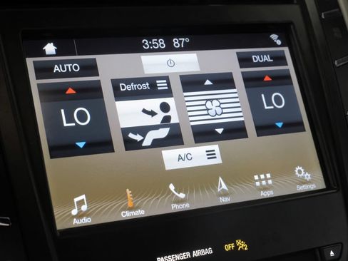 Used 2019 Lincoln MKC Select w/ Select Plus Package FWD image 35
