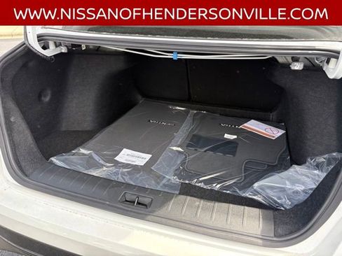 New 2026 Nissan Sentra SR w/ Floor Mat Package FWD image 28