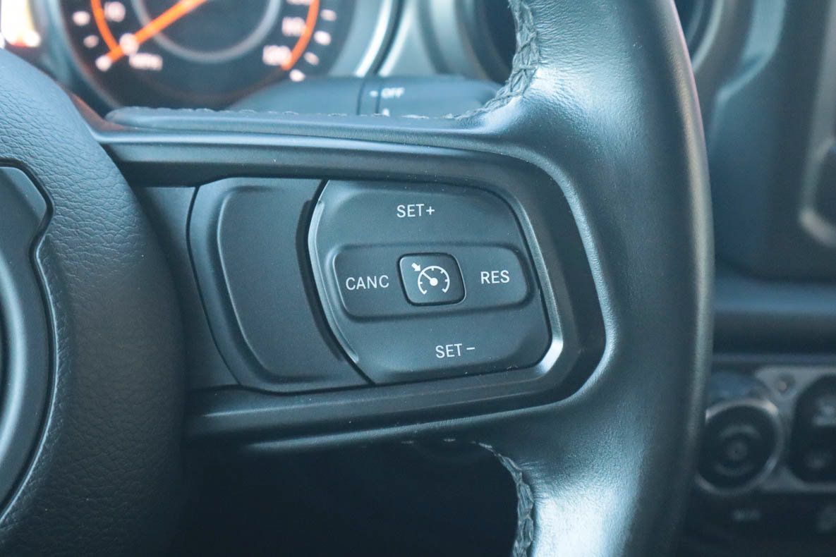 Used 2020 Jeep Gladiator Sport w/ Quick Order Package 24S AWD/4WD image 31