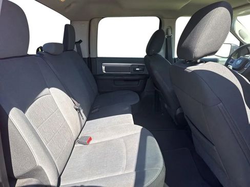 Used 2021 RAM 1500 Classic SLT image 30