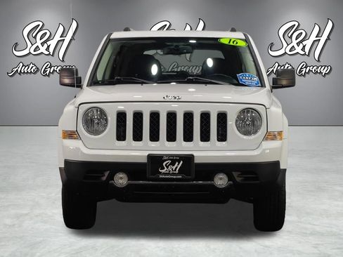 Used 2016 Jeep Patriot High Altitude AWD/4WD image 12