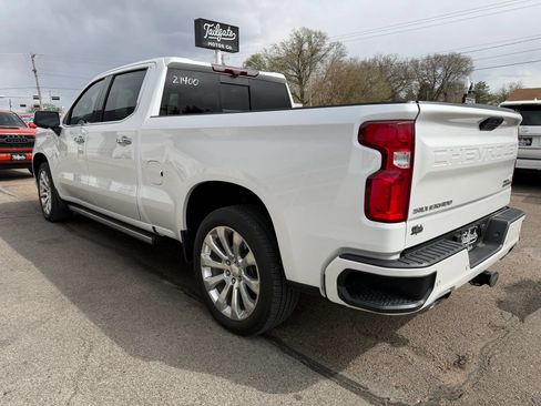 Used 2020 Chevrolet Silverado 1500 High Country w/ Technology Package AWD/4WD image 5