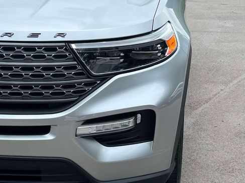 Certified 2024 Ford Explorer XLT w/ Equipment Group 202A AWD/4WD image 9