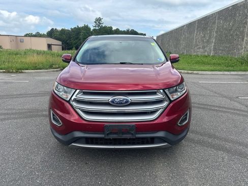 Used 2017 Ford Edge SEL w/ Equipment Group 201A FWD image 2