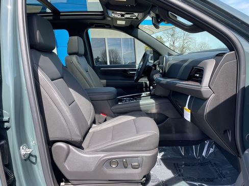 New 2026 Chevrolet Suburban Z71 w/ Comfort Package image 28