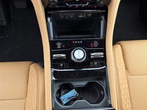 New 2025 Jeep Grand Cherokee Summit image 17