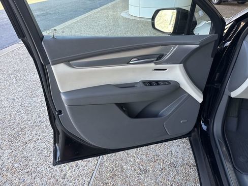 Certified 2024 Cadillac XT5 Premium Luxury w/ LPO, Floor Liner Package image 23
