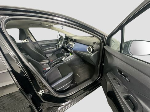 Used 2025 Nissan Versa SV FWD image 28