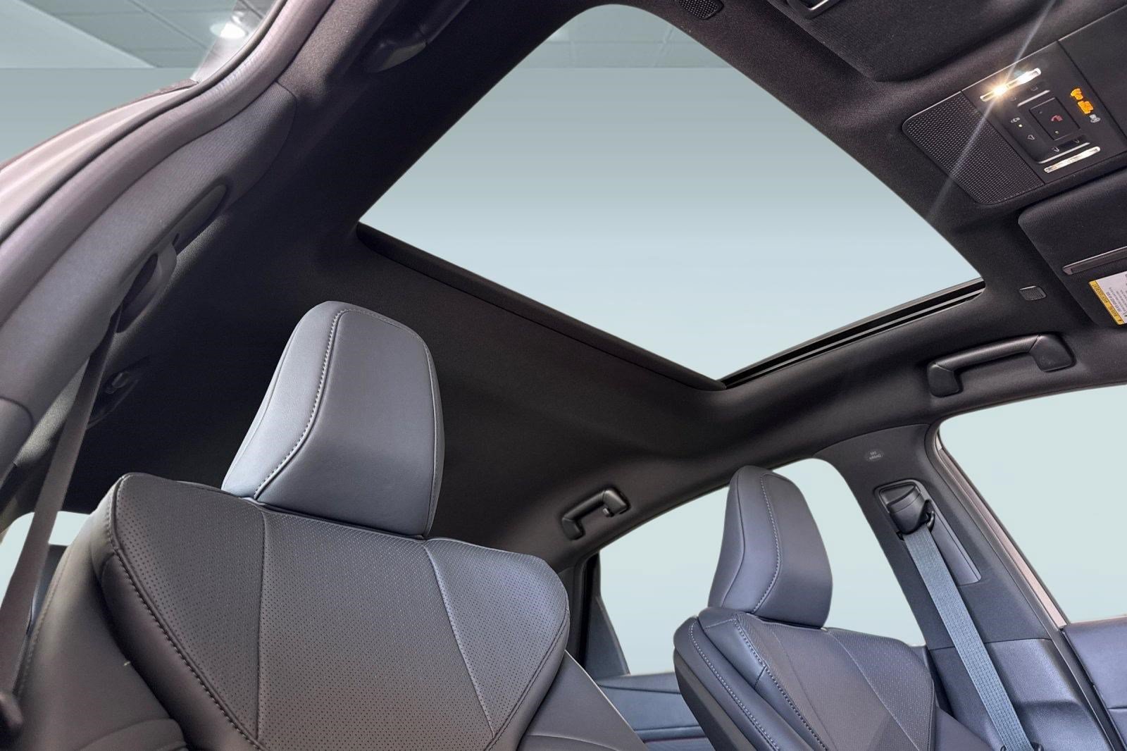 New 2026 Lexus ES 350h AWD w/ Convenience Package image 21