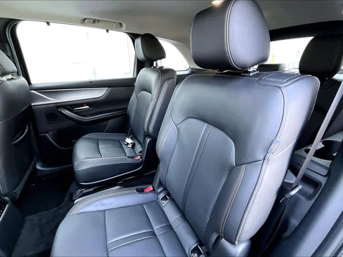 Used 2024 MAZDA CX-90 3.3 Turbo w/ Preferred Plus image 19