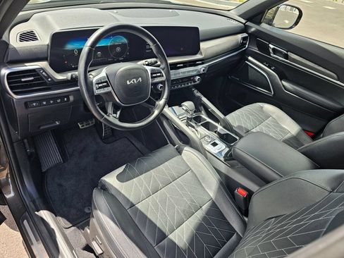 Used 2023 Kia Telluride SX X-Line AWD/4WD image 2
