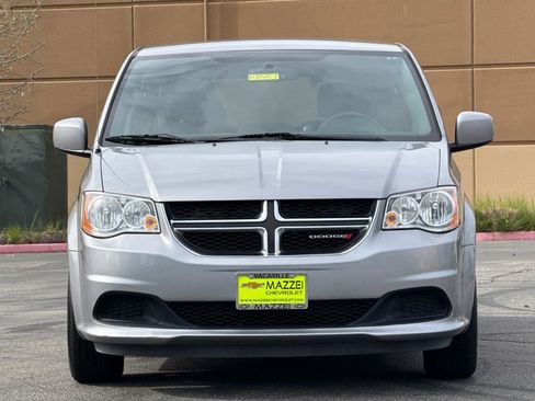 Used 2016 Dodge Grand Caravan SE image 7