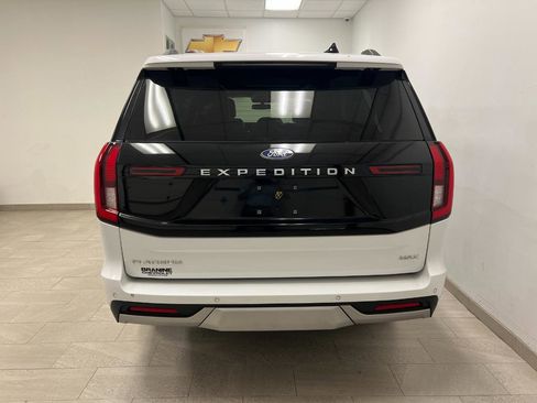 Used 2025 Ford Expedition Max Platinum AWD/4WD image 15