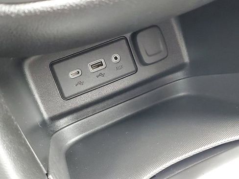 Used 2019 Chevrolet Equinox LT image 17