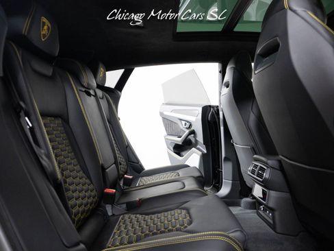 Used 2021 Lamborghini Urus AWD/4WD image 55