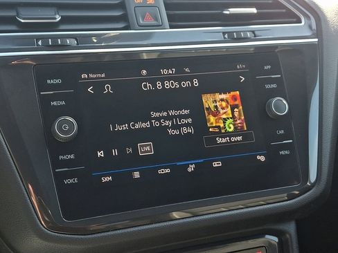 Certified 2022 Volkswagen Tiguan SE AWD/4WD image 17