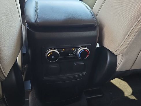 Used 2022 Ford Explorer 2WD image 19