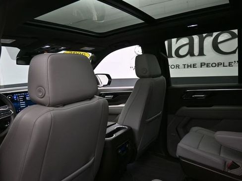 Used 2025 Chevrolet Tahoe Z71 w/ Z71 Off-Road Package AWD/4WD image 26