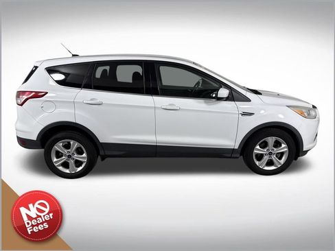 Used 2014 Ford Escape SE image 2