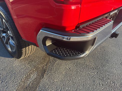 Used 2025 Chevrolet Silverado 1500 LT image 8