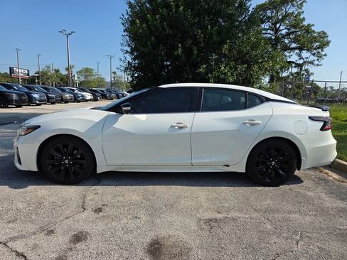 Used 2020 Nissan Maxima SR w/ Sport Mat Group FWD image 4
